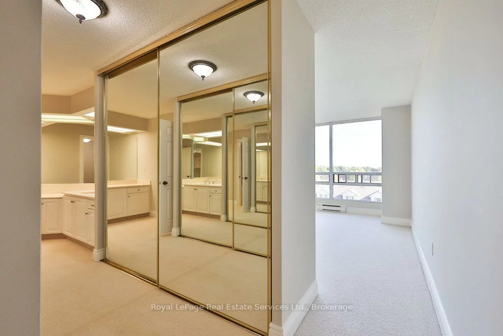 2170, Marine, 1001 - BR Bronte, Oakville