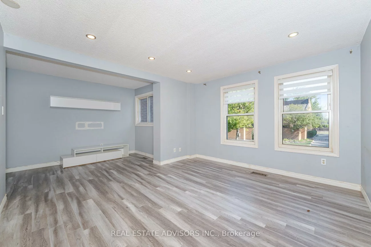 1320, Hampton, 1005 - FA Falgarwood, Oakville