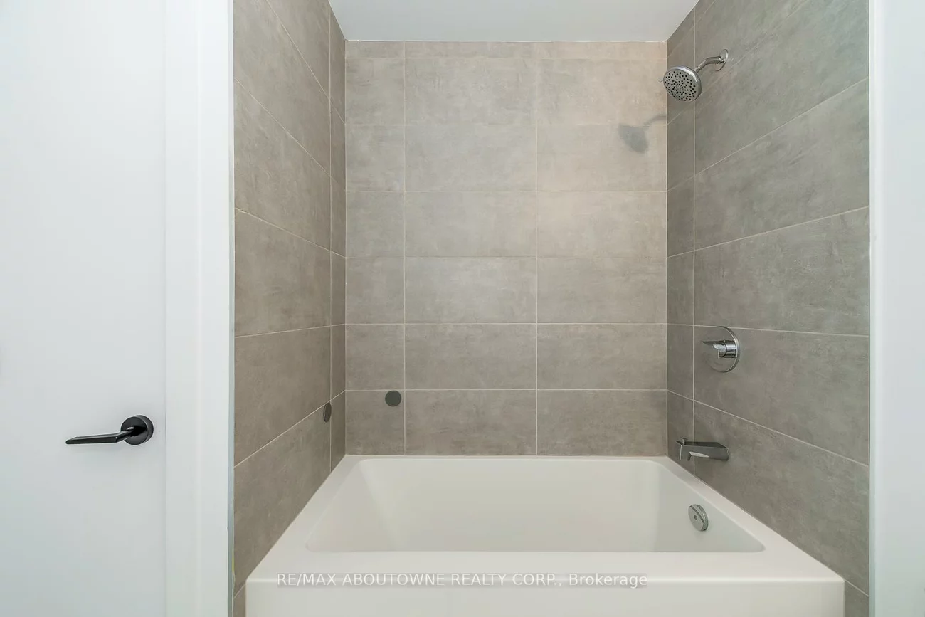 2450, Old Bronte, 1019 - WM Westmount, Oakville