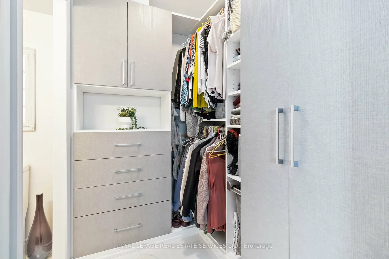 1359, White Oaks, 1005 - FA Falgarwood, Oakville
