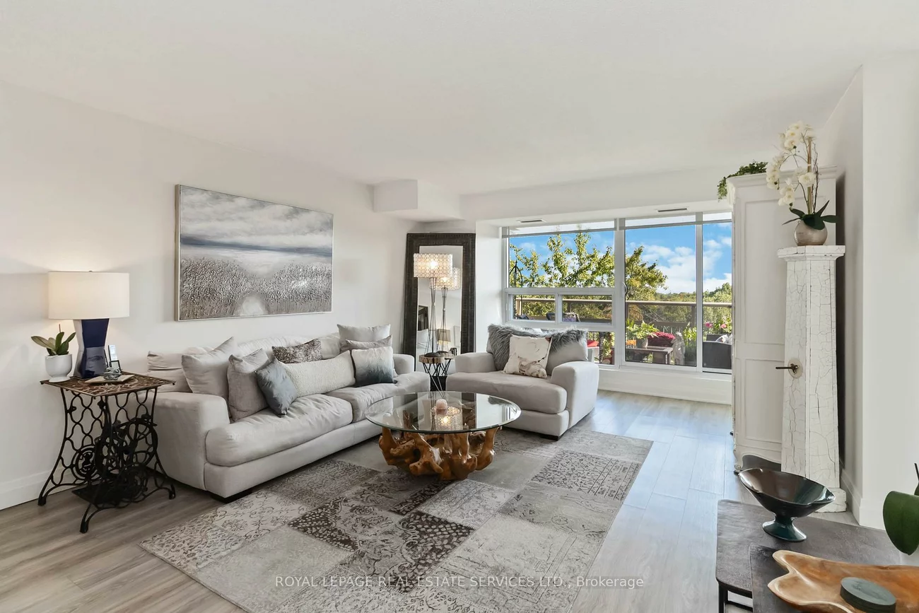 1359, White Oaks, 1005 - FA Falgarwood, Oakville
