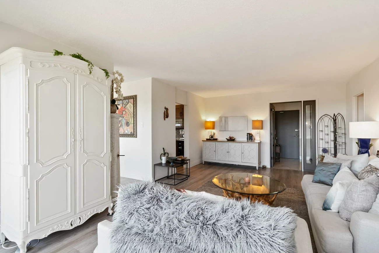 1359, White Oaks, 1005 - FA Falgarwood, Oakville
