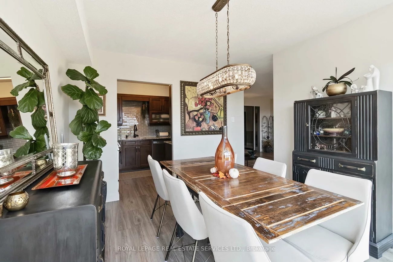 1359, White Oaks, 1005 - FA Falgarwood, Oakville