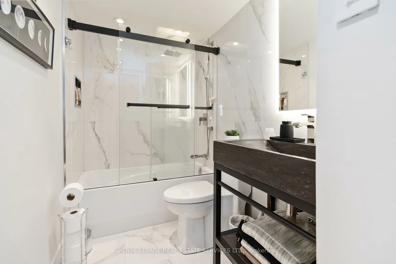 1359, White Oaks, 1005 - FA Falgarwood, Oakville