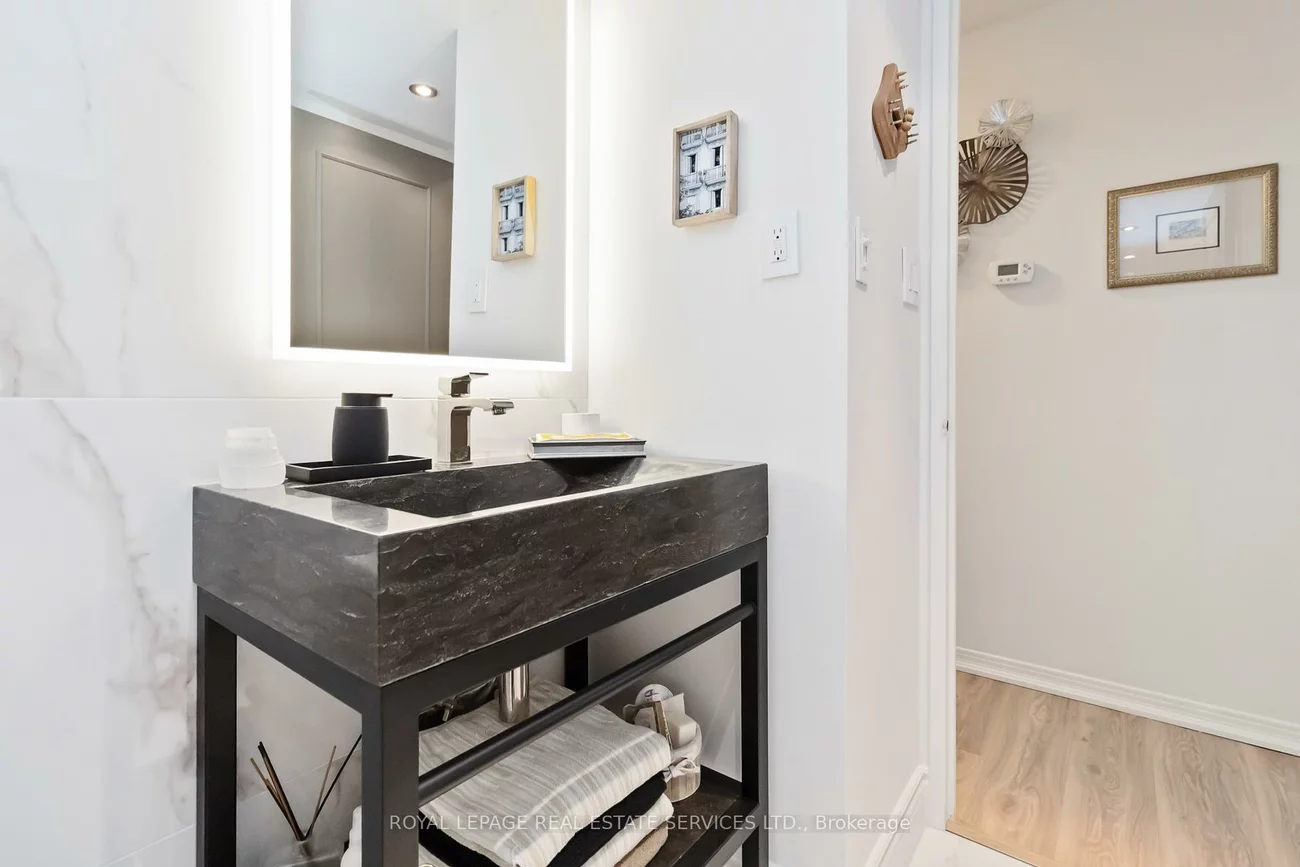 1359, White Oaks, 1005 - FA Falgarwood, Oakville