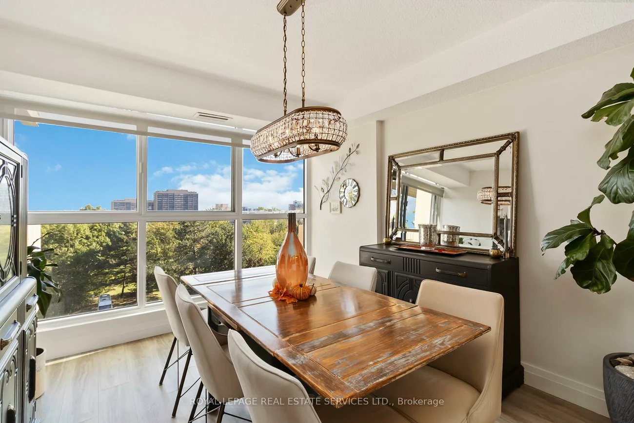 1359, White Oaks, 1005 - FA Falgarwood, Oakville
