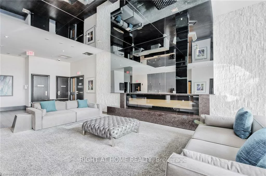 55, Speers, 1002 - CO Central, Oakville