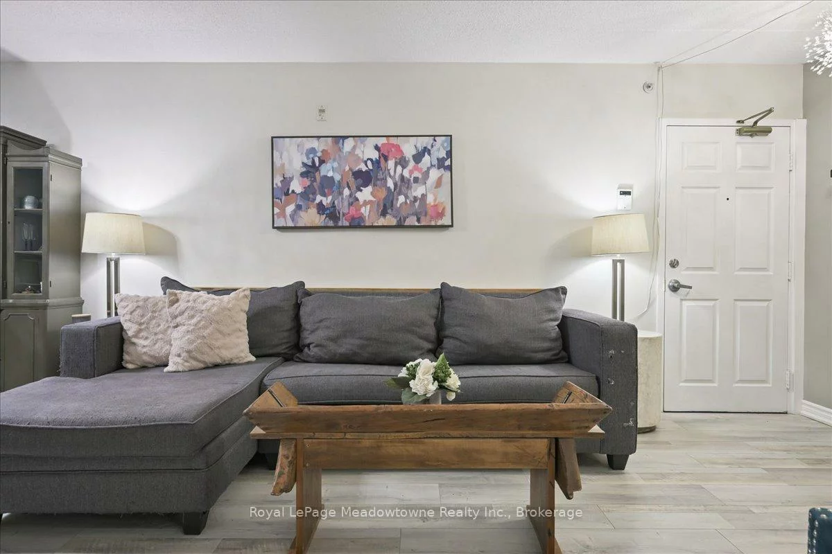 1450, Bishops, 1007 - GA Glen Abbey, Oakville