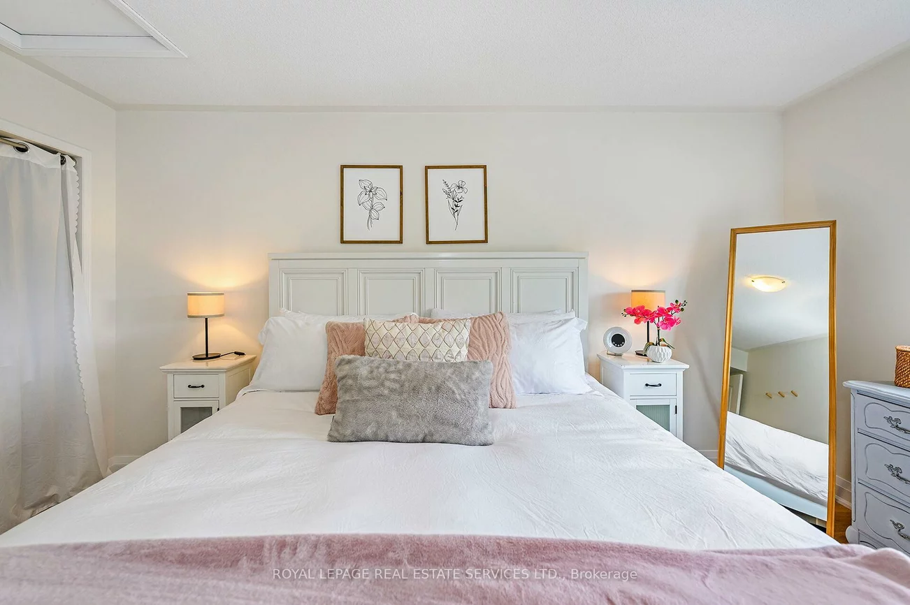 19, Hays, 1015 - RO River Oaks, Oakville