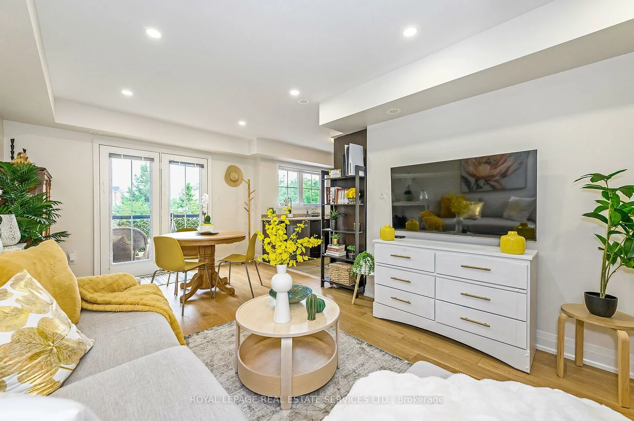 19, Hays, 1015 - RO River Oaks, Oakville