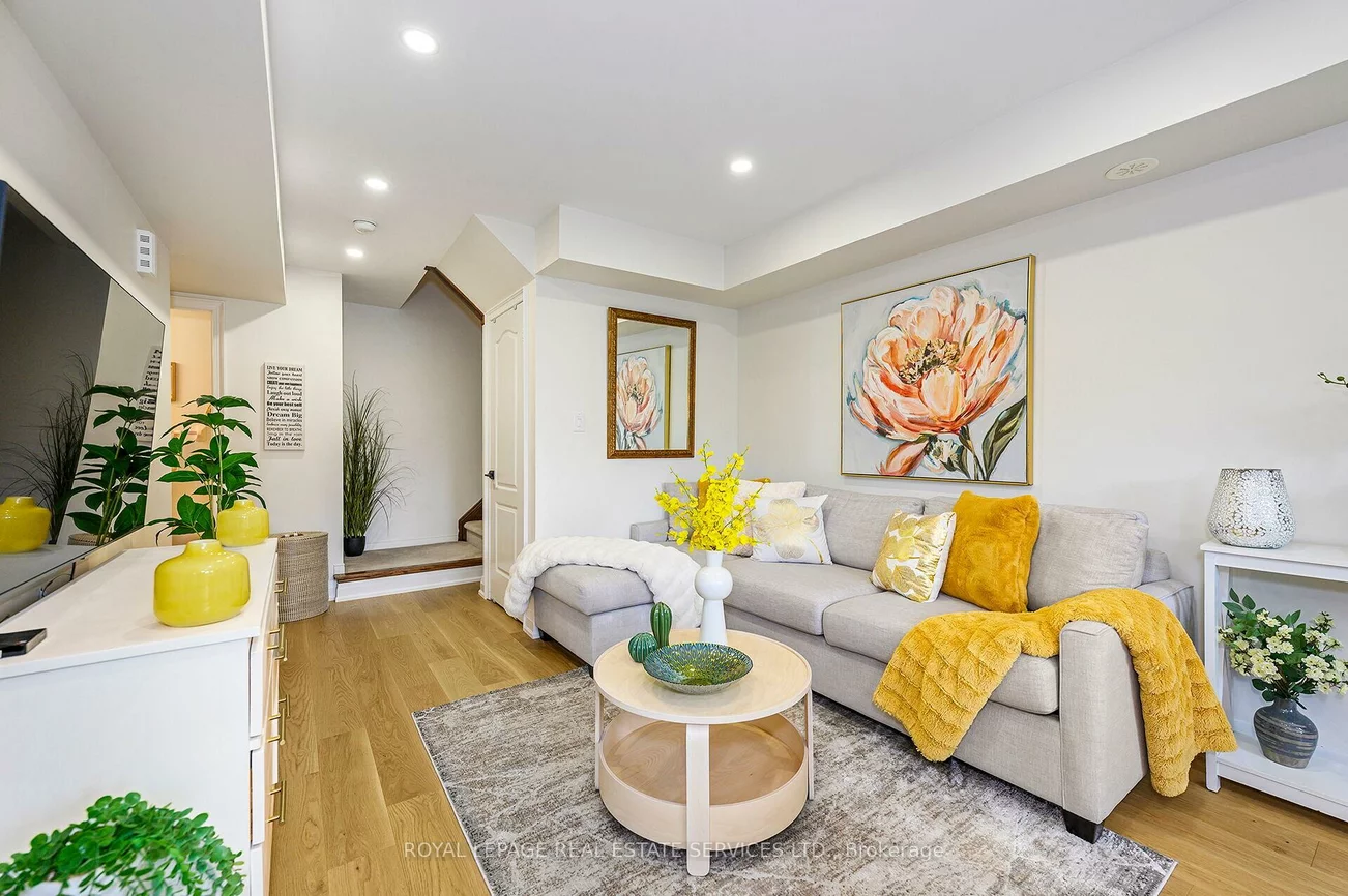 19, Hays, 1015 - RO River Oaks, Oakville