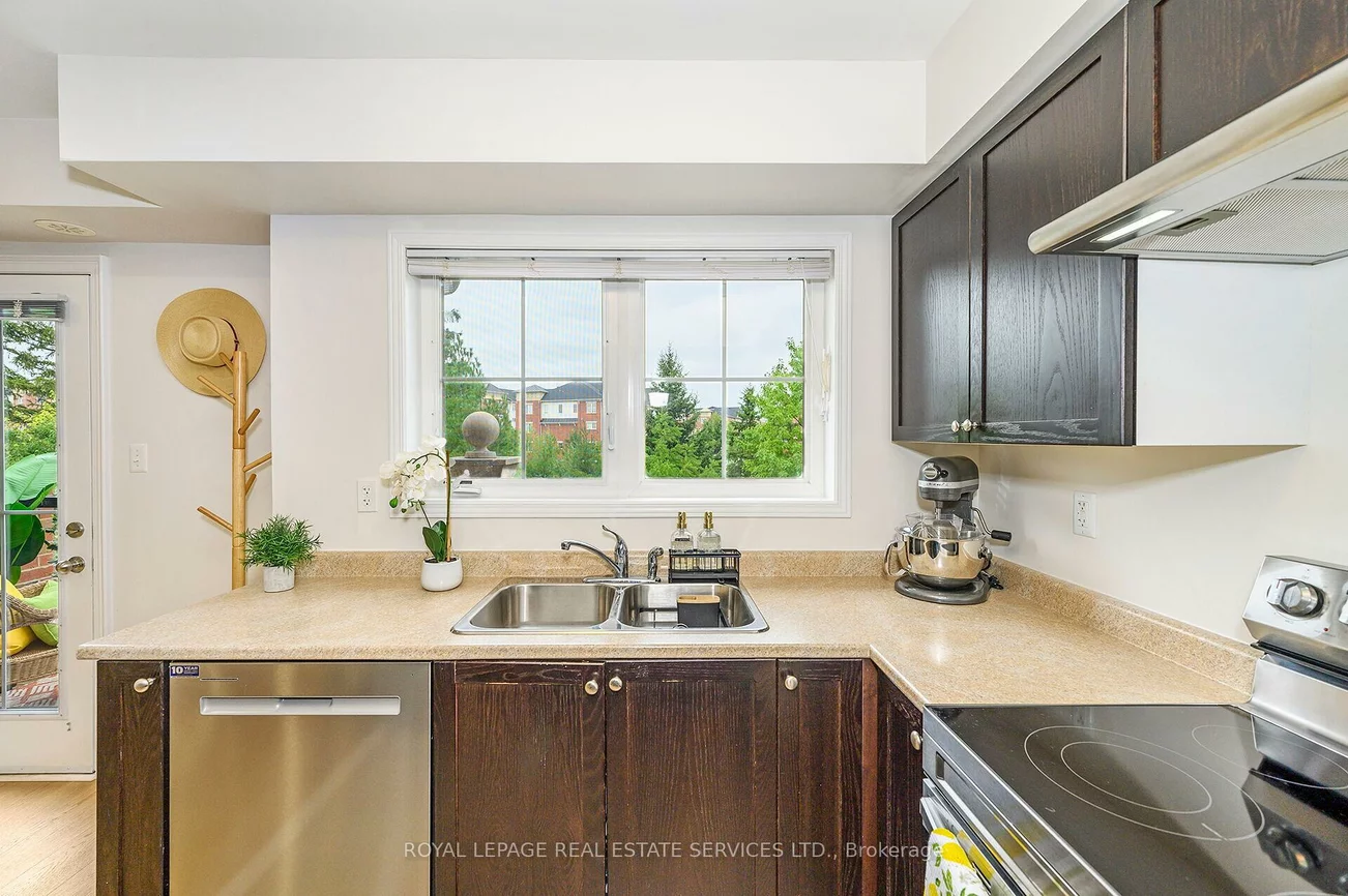 19, Hays, 1015 - RO River Oaks, Oakville