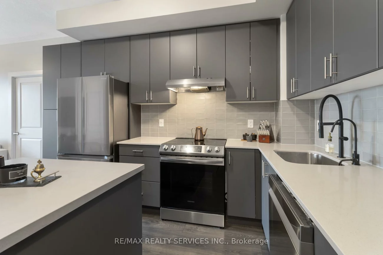 3200, William Coltson, 1010 - JM Joshua Meadows, Oakville