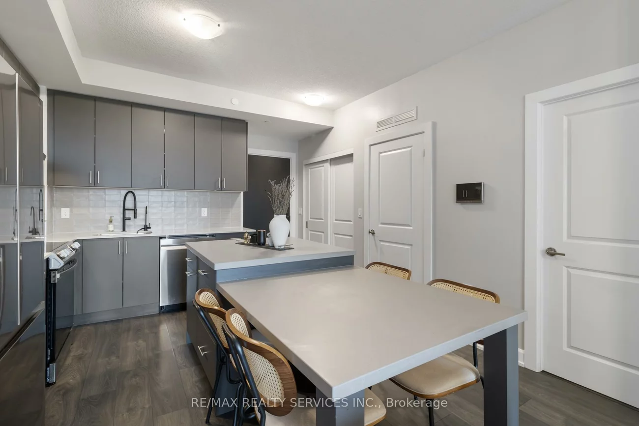 3200, William Coltson, 1010 - JM Joshua Meadows, Oakville