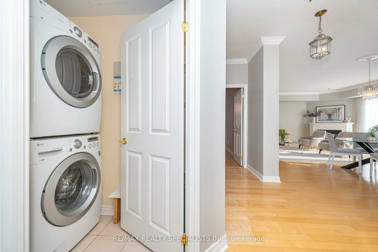 60, Old Mill, 1013 - OO Old Oakville, Oakville