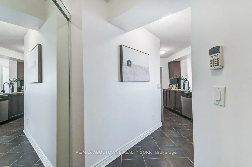 2325, Central Park, 1015 - RO River Oaks, Oakville