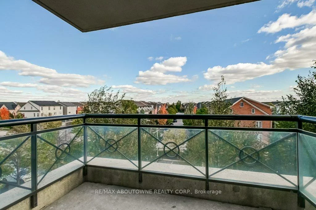 2325, Central Park, 1015 - RO River Oaks, Oakville