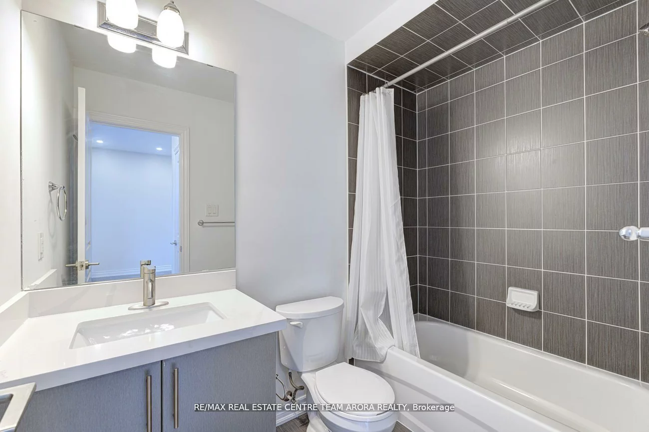 2326, Taunton, 1015 - RO River Oaks, Oakville