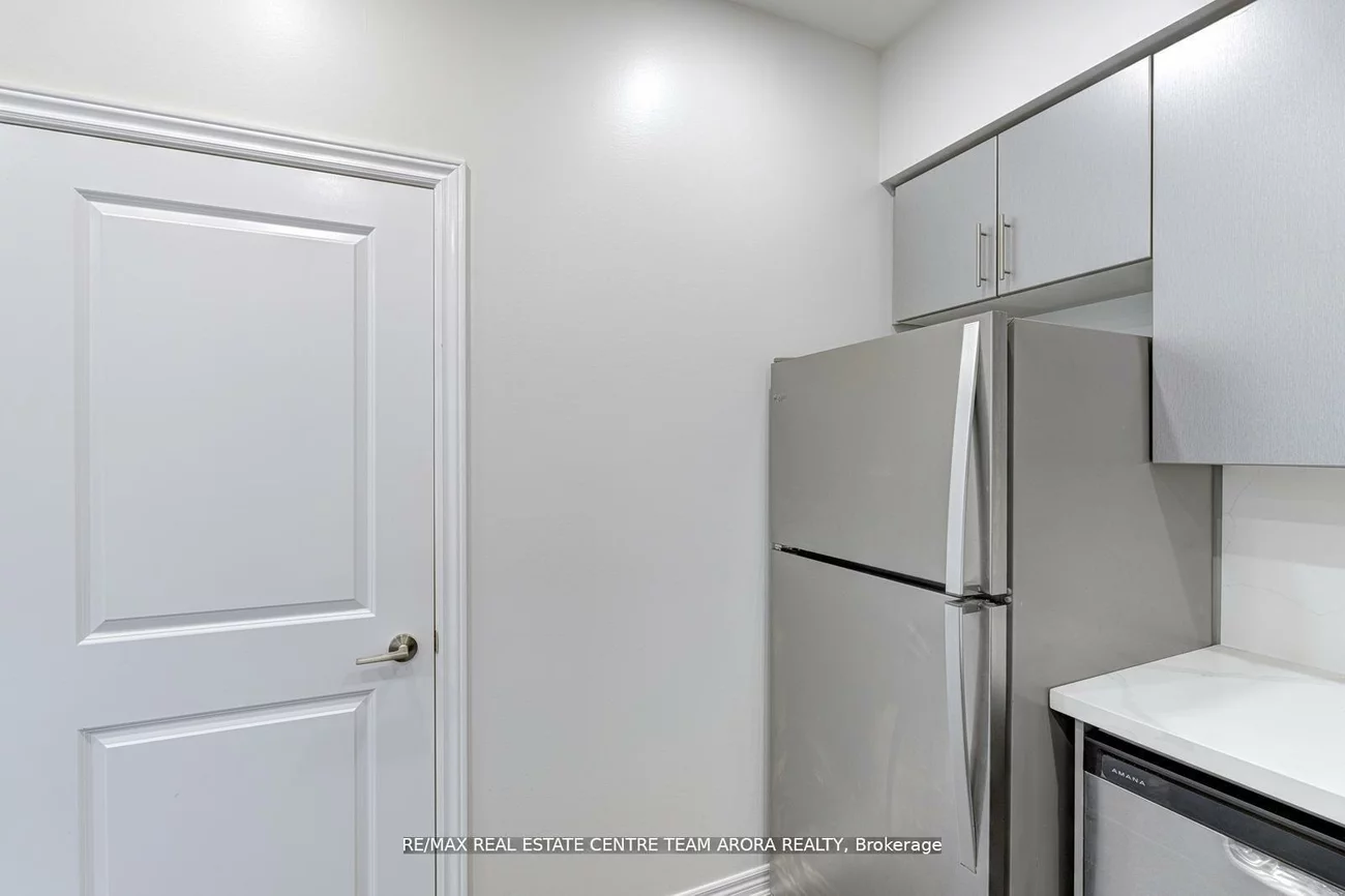 2326, Taunton, 1015 - RO River Oaks, Oakville