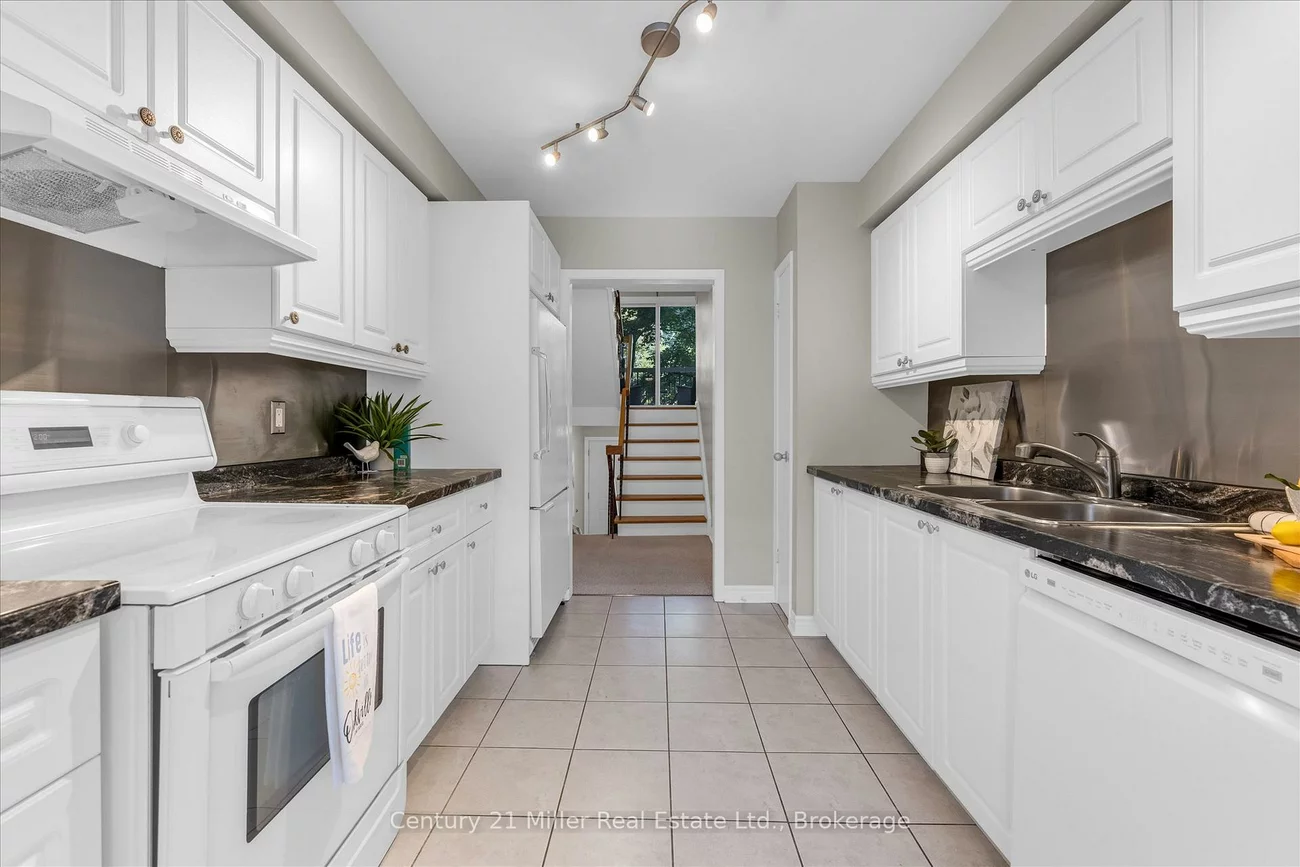 1310, Hampton, 1005 - FA Falgarwood, Oakville