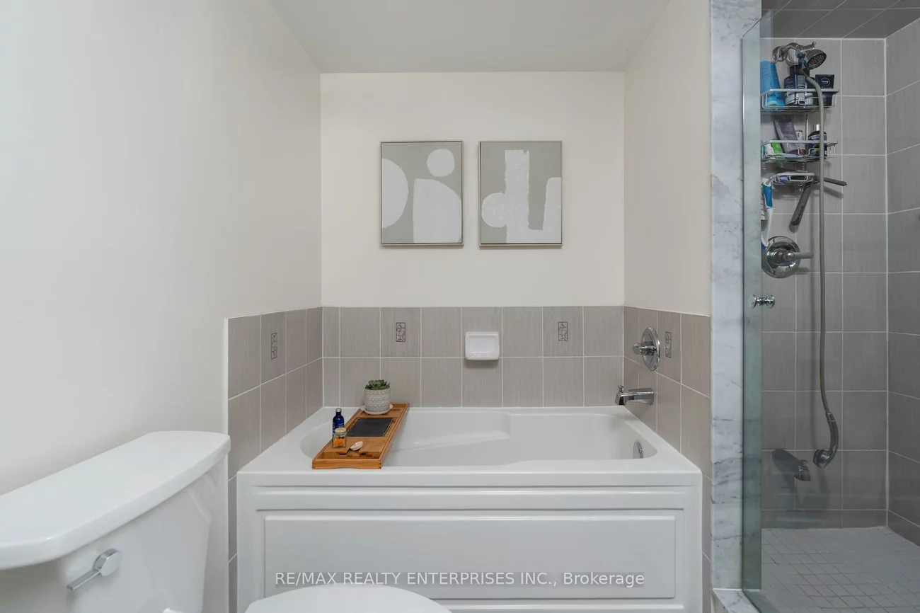 2420, Baronwood, 1019 - WM Westmount, Oakville