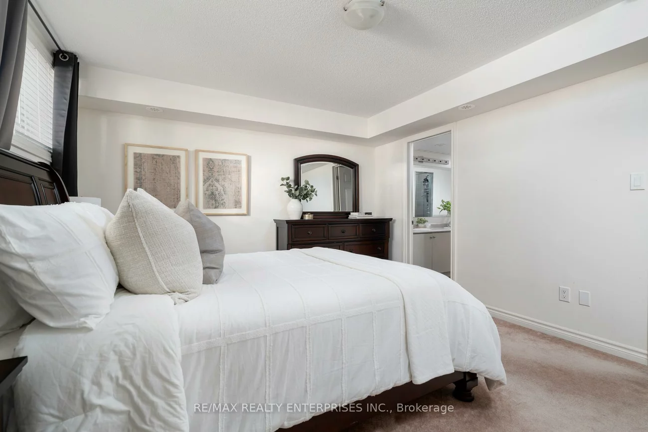 2420, Baronwood, 1019 - WM Westmount, Oakville