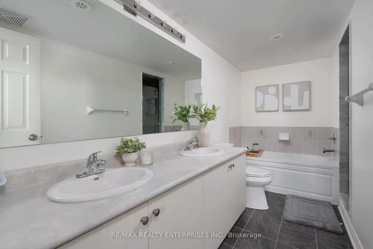 2420, Baronwood, 1019 - WM Westmount, Oakville