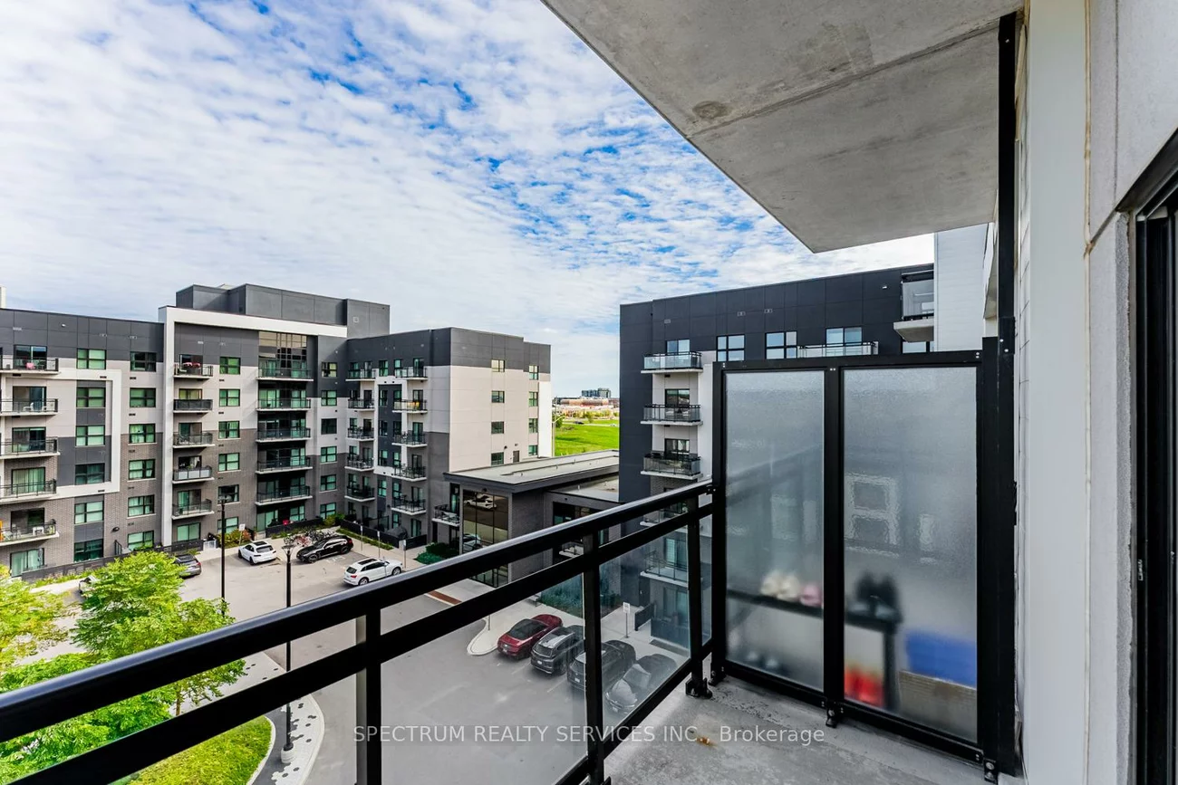 102, Grovewood, 1008 - GO Glenorchy, Oakville