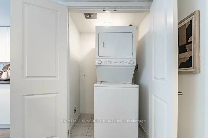 3058, Sixth, 1008 - GO Glenorchy, Oakville