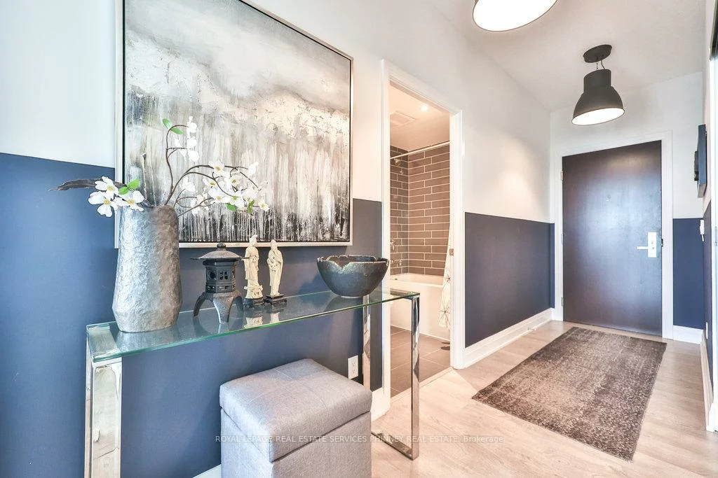 55, SPEERS, 1014 - QE Queen Elizabeth, Oakville