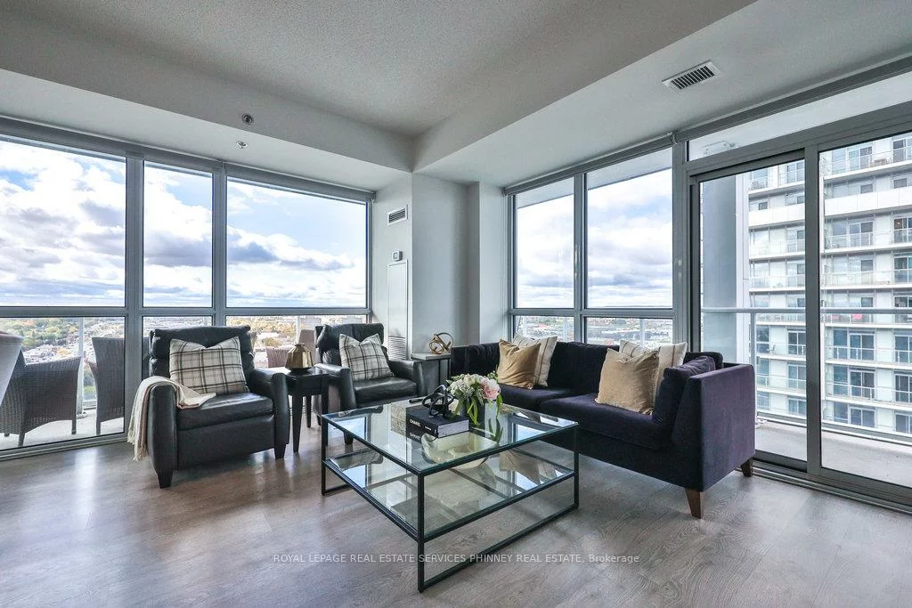 55, SPEERS, 1014 - QE Queen Elizabeth, Oakville