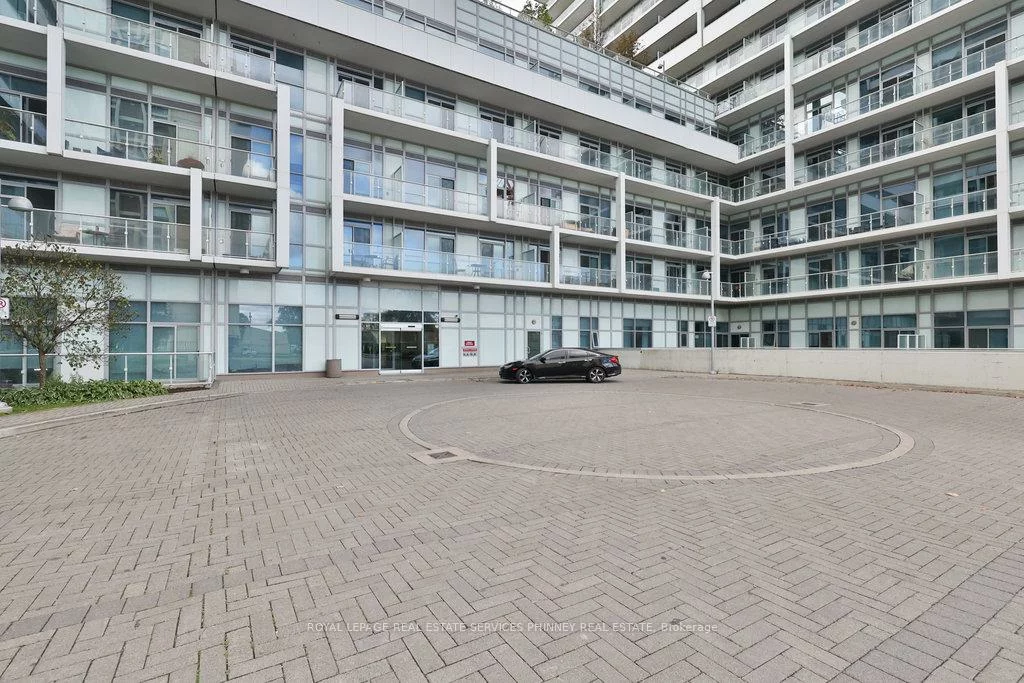 55, SPEERS, 1014 - QE Queen Elizabeth, Oakville