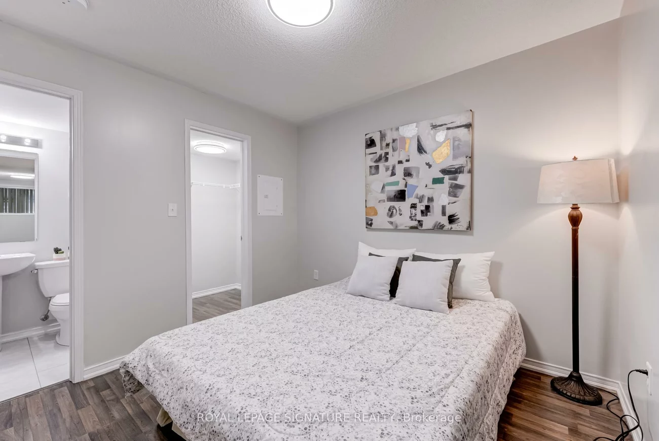 2492, Post, 1015 - RO River Oaks, Oakville