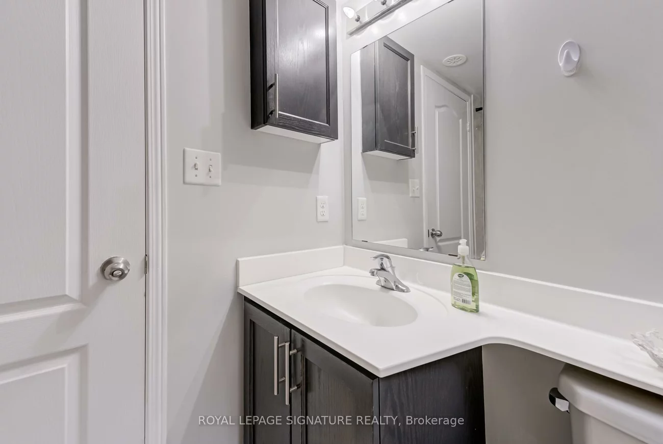 2492, Post, 1015 - RO River Oaks, Oakville