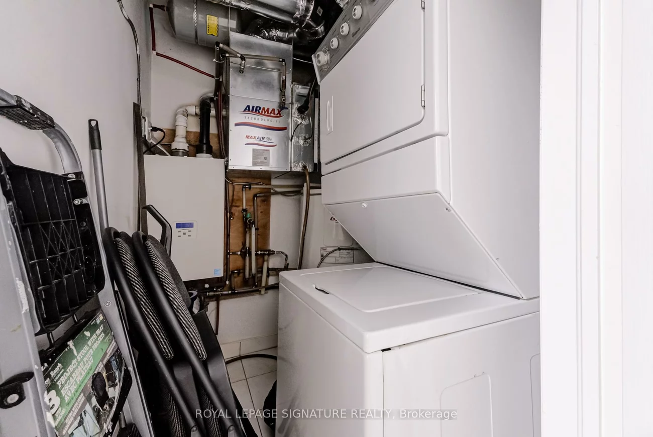 2492, Post, 1015 - RO River Oaks, Oakville