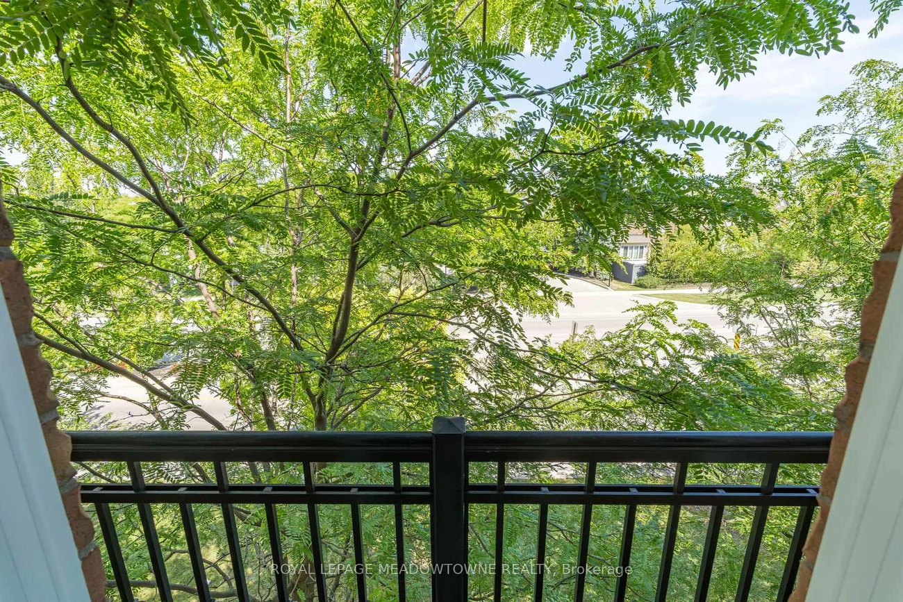 2614, Dashwood, 1022 - WT West Oak Trails, Oakville