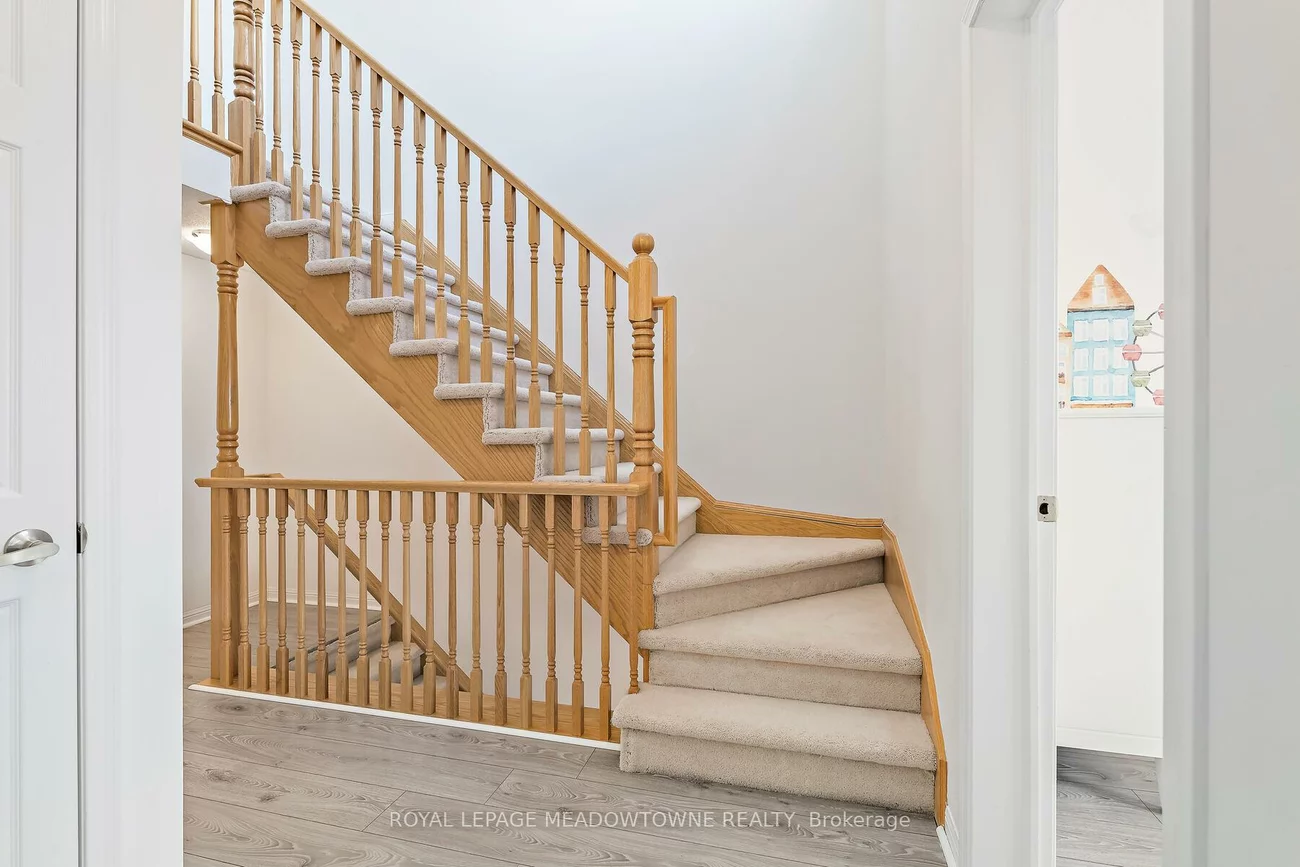 2614, Dashwood, 1022 - WT West Oak Trails, Oakville