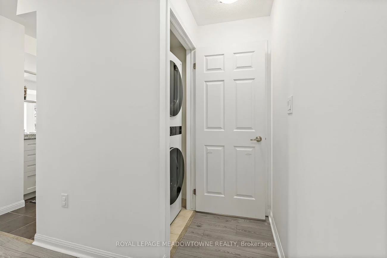 2614, Dashwood, 1022 - WT West Oak Trails, Oakville