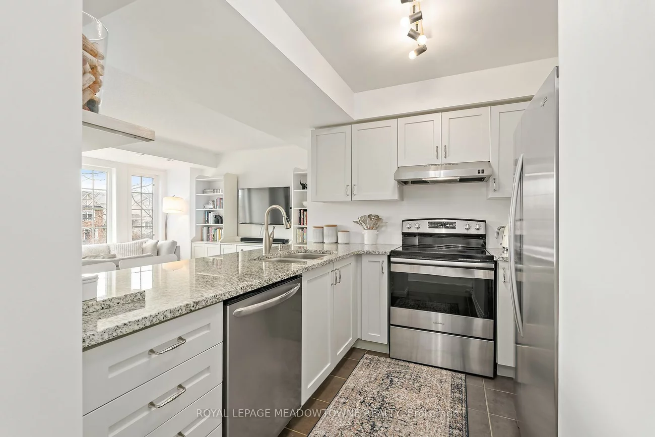 2614, Dashwood, 1022 - WT West Oak Trails, Oakville