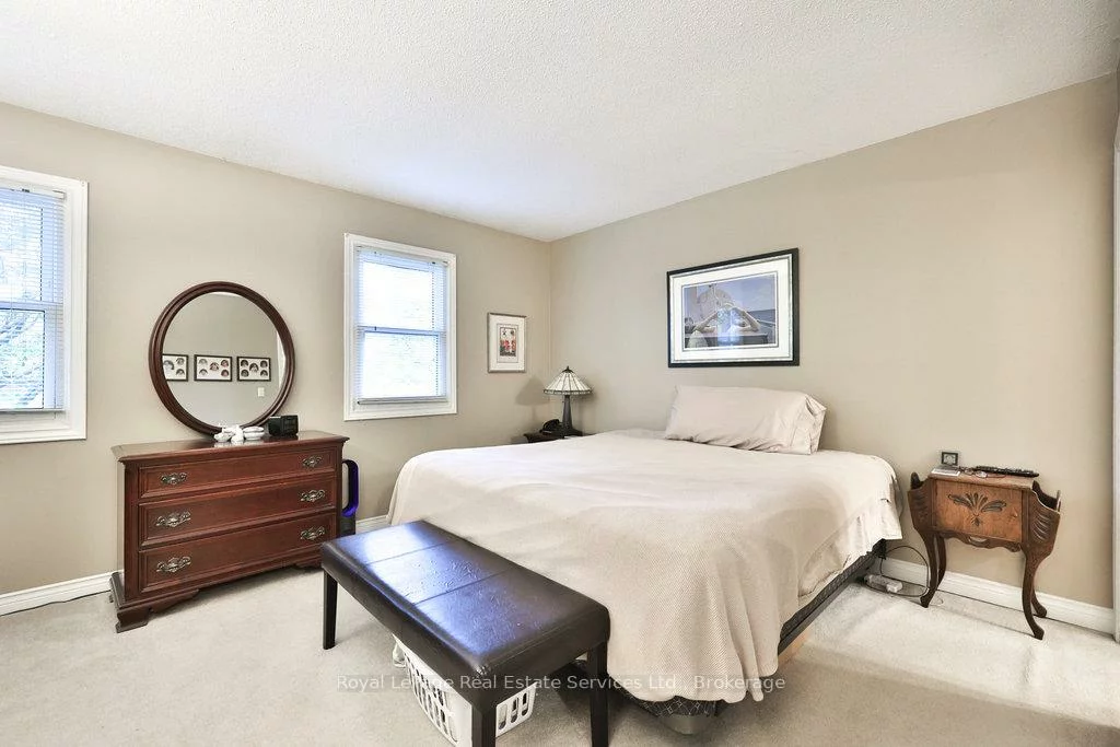 2318, Marine, 1001 - BR Bronte, Oakville