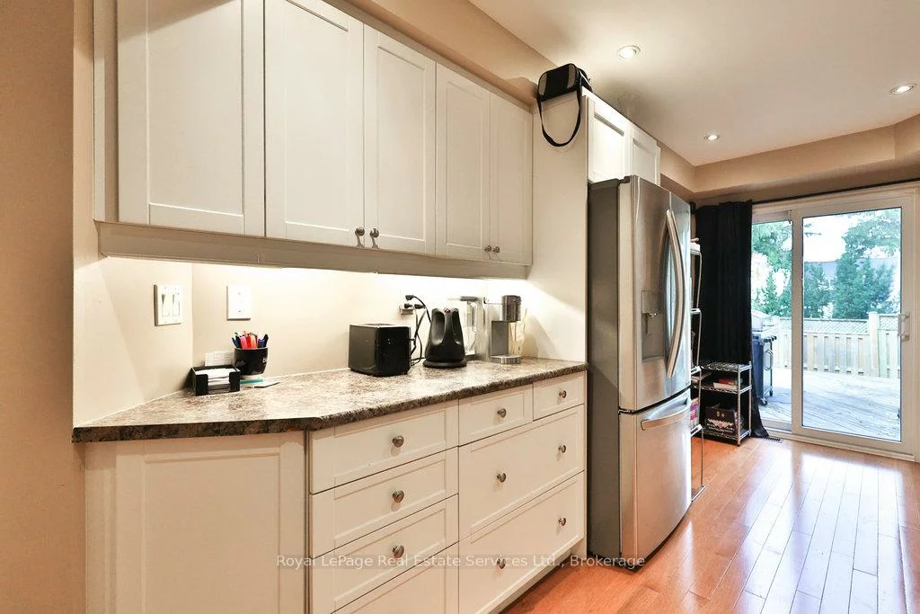 2318, Marine, 1001 - BR Bronte, Oakville