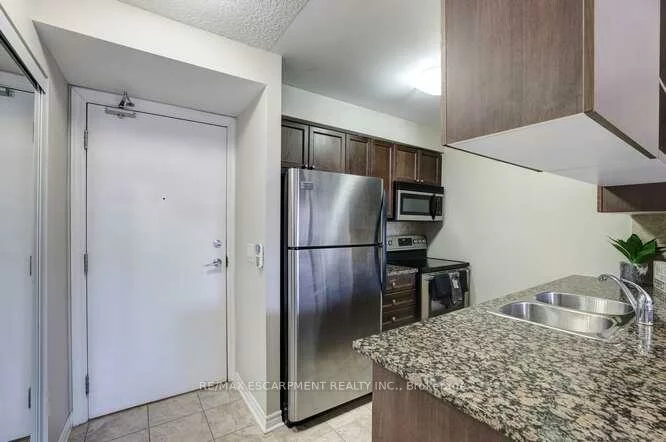 2391, Central Park, 1015 - RO River Oaks, Oakville