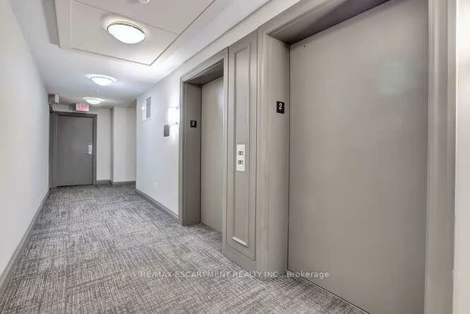 2391, Central Park, 1015 - RO River Oaks, Oakville