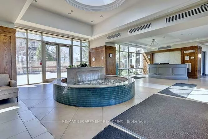 2391, Central Park, 1015 - RO River Oaks, Oakville