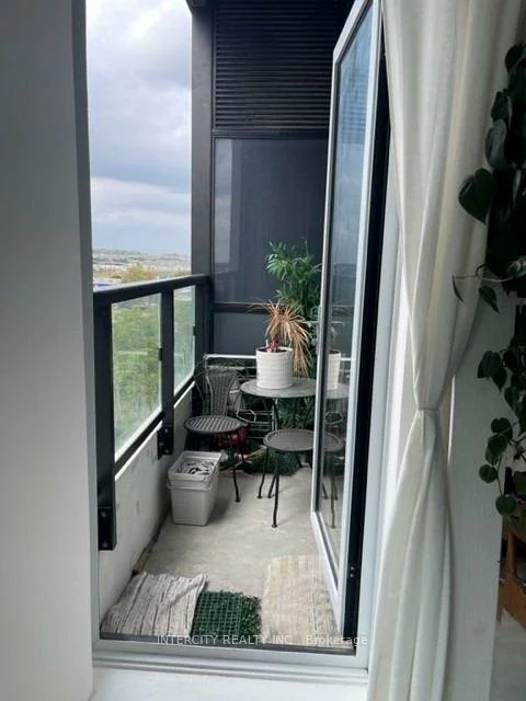 297, Oak Walk, 1015 - RO River Oaks, Oakville