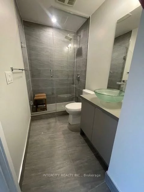 297, Oak Walk, 1015 - RO River Oaks, Oakville