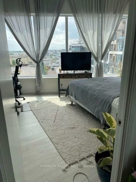 297, Oak Walk, 1015 - RO River Oaks, Oakville