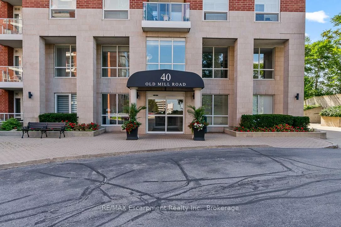 40, Old Mill, 1014 - QE Queen Elizabeth, Oakville