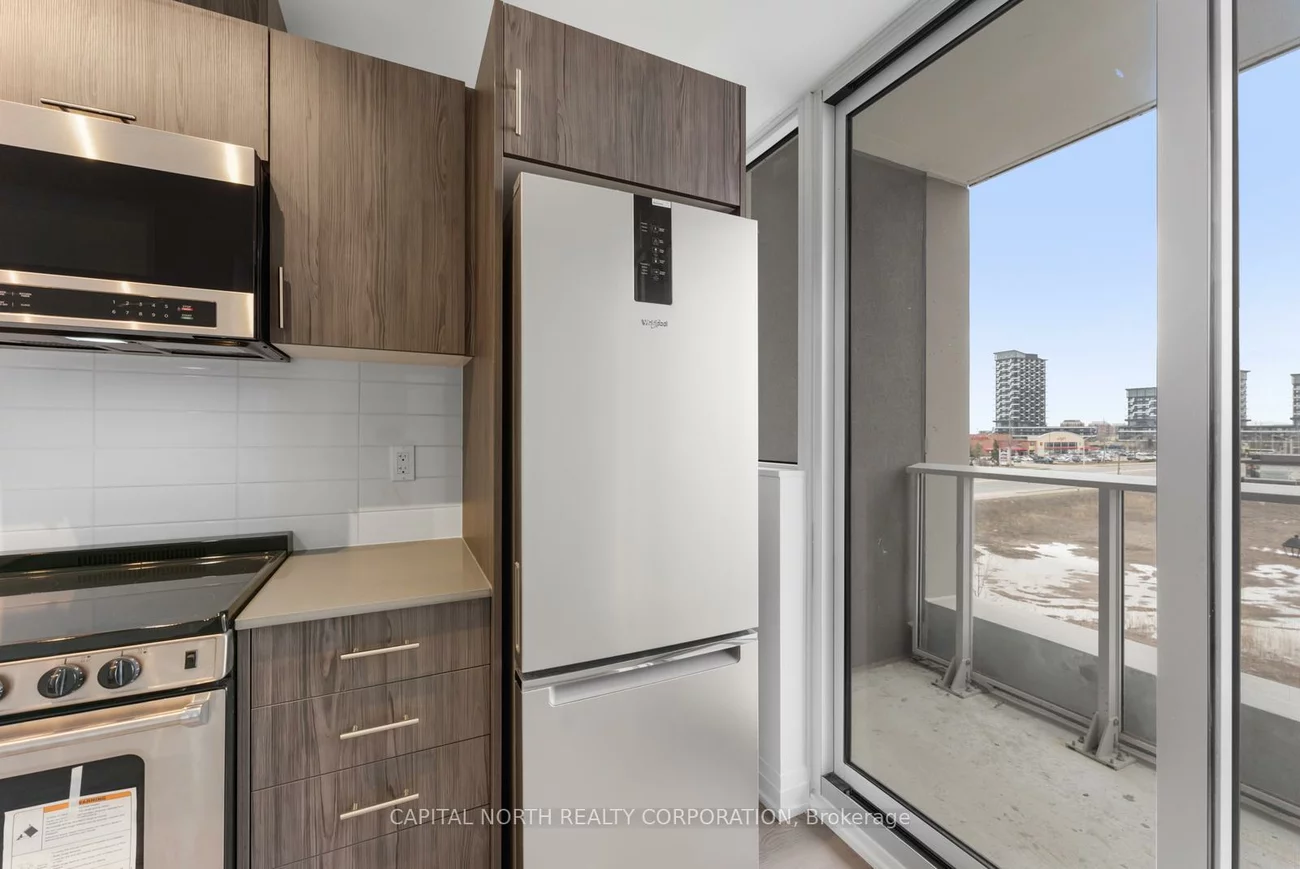 412, Silver Maple, 1010 - JM Joshua Meadows, Oakville