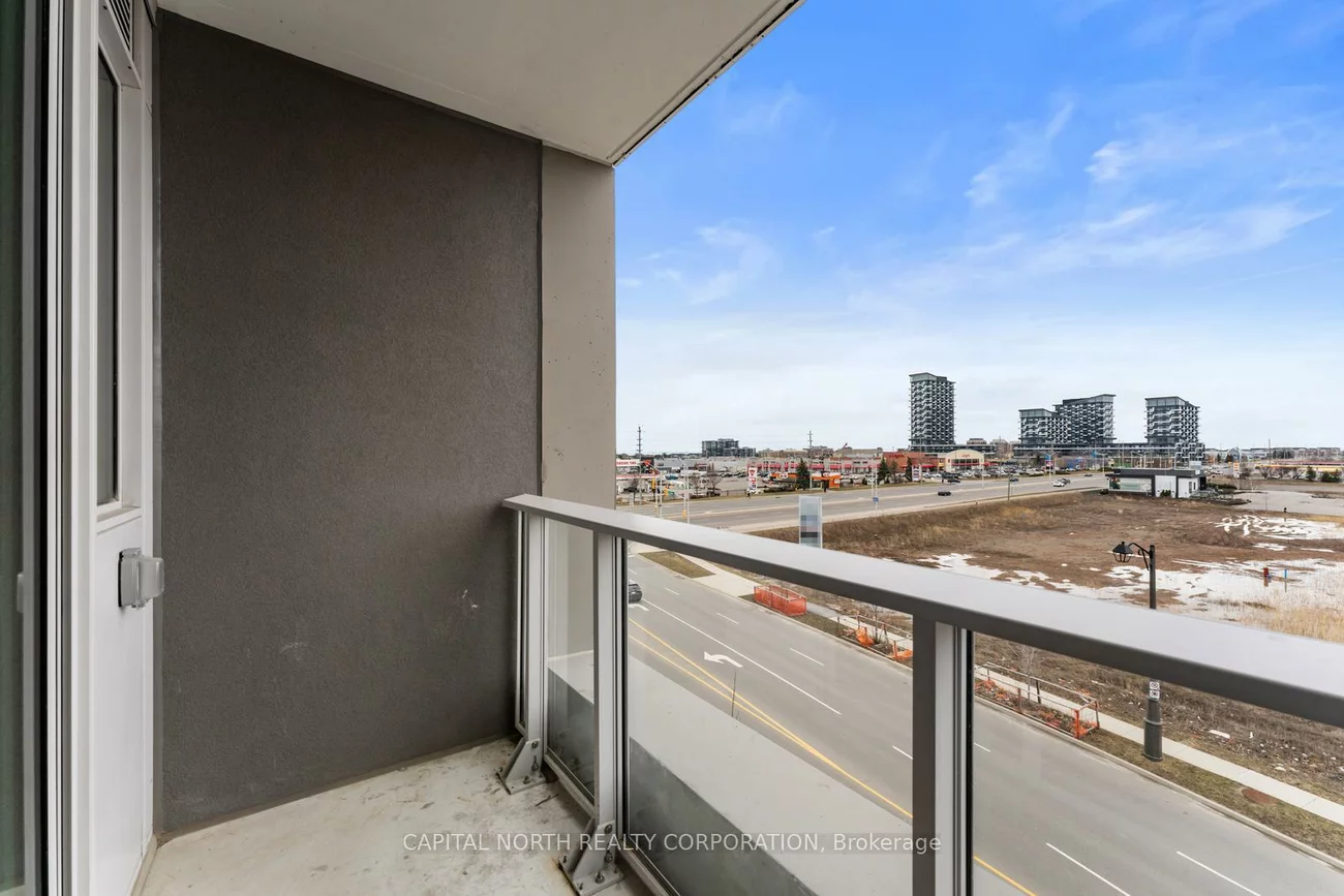 412, Silver Maple, 1010 - JM Joshua Meadows, Oakville